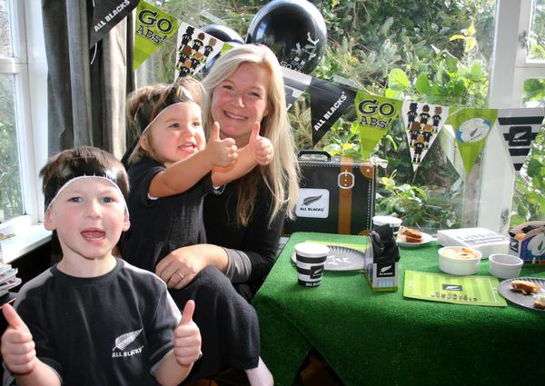 Johnny King (5), Amelia King (3) and Debbie Talbot King